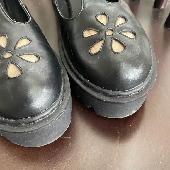 Lamoda ASOS Blossom Lug Sole T Strap Mary Jane Black 8 - Picture 3 of 8